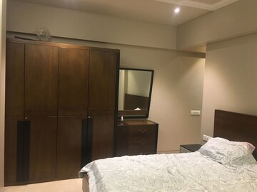 Bedroom in 4 BHK Apartment at The Nook Apartment, Santacruz West – for Sale