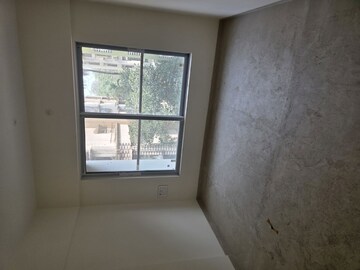 Room in 3 BHK Apartment at DSK Sahil, Vile Parle East – for Rent