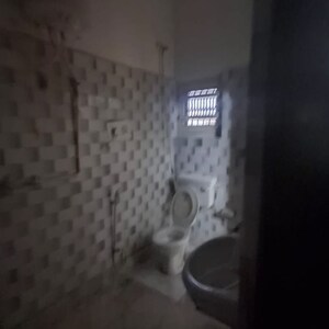 Bathroom in 3 BHK Apartment at Sector 40 – for Rent