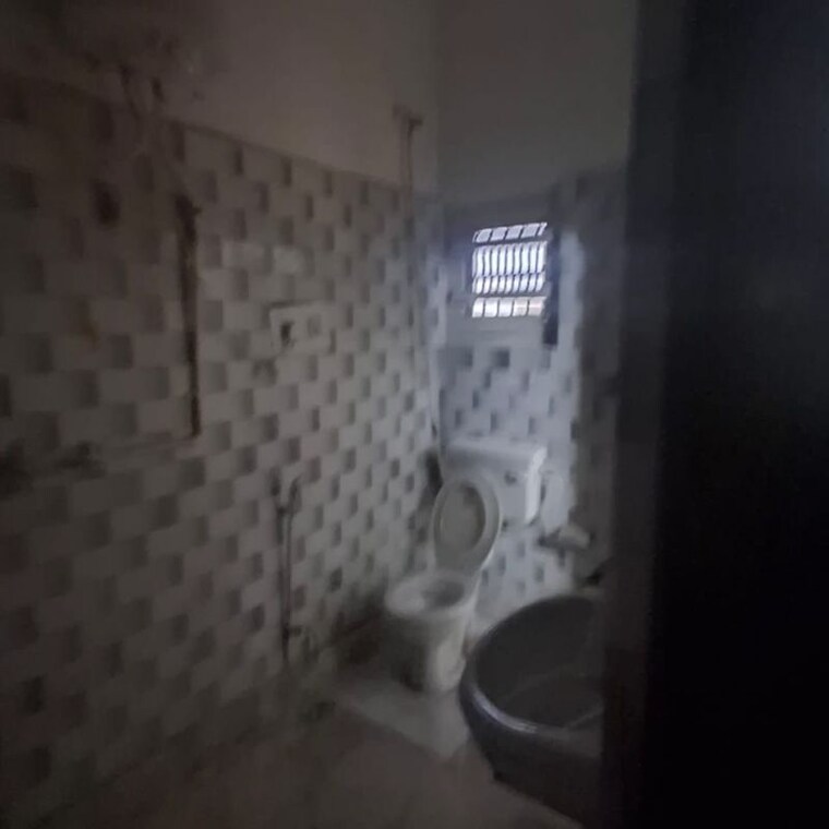 Bathroom, sector 40 3 Bedroom 2450 Sq.Ft. Apartment In Sector 40 Chandigarh 10009067