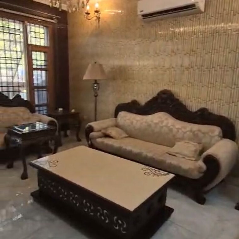 Living Room, sector 38 4 Bedroom 2200 Sq.Ft. Apartment In Sector 38 Chandigarh 10009087