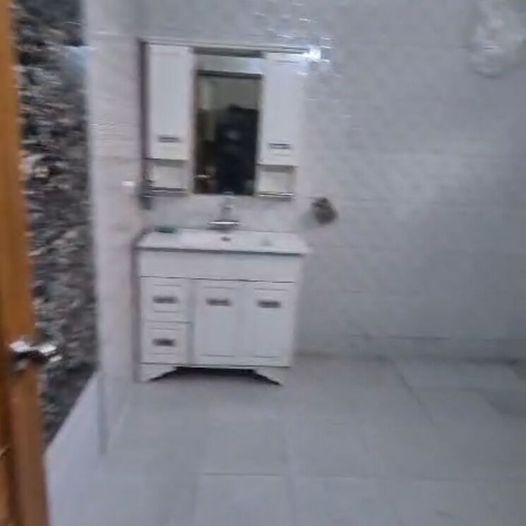 Bathroom, sector 38 4 Bedroom 2200 Sq.Ft. Apartment In Sector 38 Chandigarh 10009087