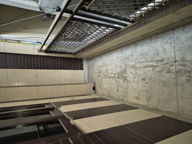 Balcony, mayur vihar 2.5 Bedroom 850 Sq.Ft. Builder Floor In Mayur Vihar Delhi 10009093