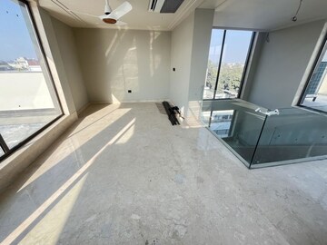 Study Room in 3 BHK Builder Floor at Hauz Khas Enclave – for Sale