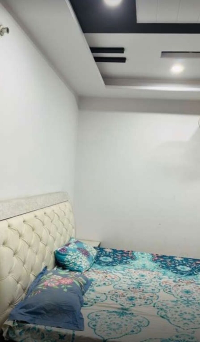 Room, the mall avenue 3 Bedroom 1200 Sq.Ft. Apartment In The Mall Avenue Lucknow 10009102