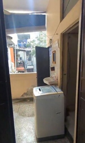 Bathroom in 1 BHK Builder Floor at West Patel Nagar – for Rent