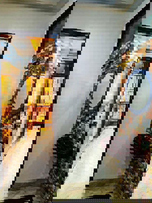 5 BHK + Pooja Room,Study Room 80 Sq.Yd. Apartment in DLF City Gurgaon