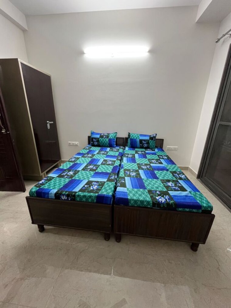 Bedroom, sector 38 Pg For Girls In Sector 38 10009138