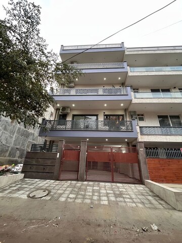 Pg – Exterior View View at Sector 38 - for Rent