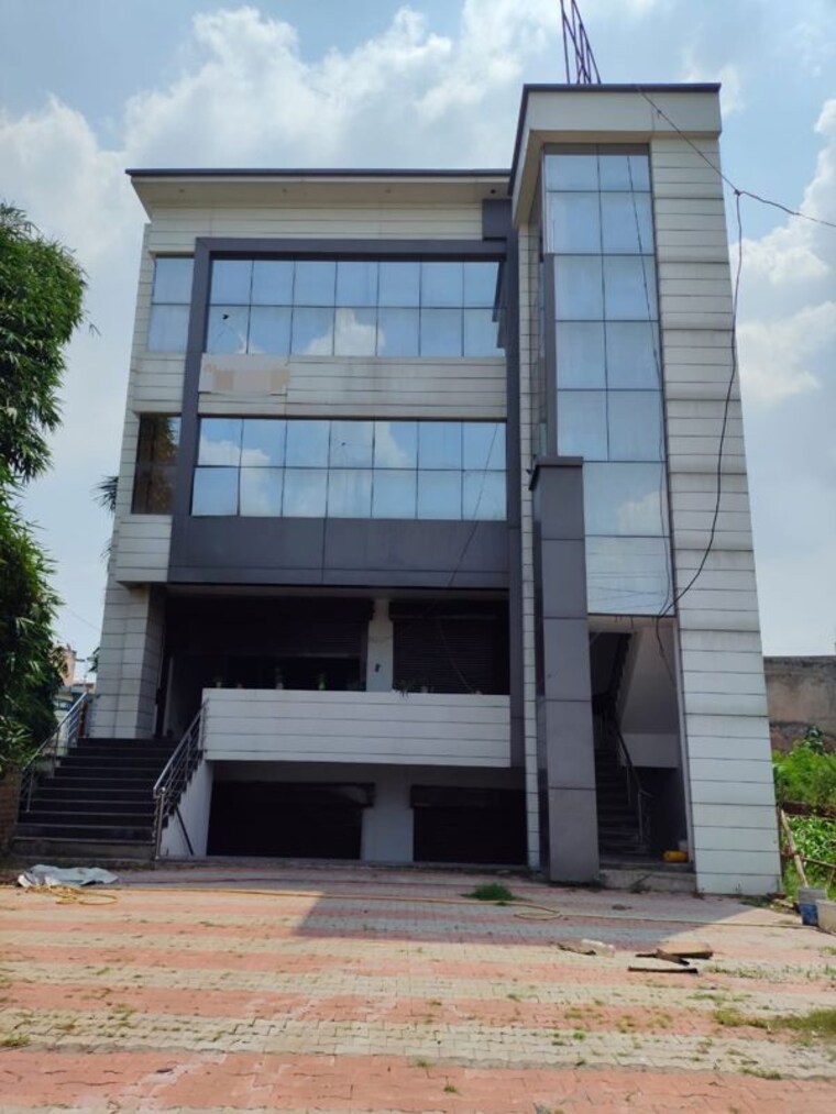 Exterior View, ambala highway Commercial Showroom 10000 Sq.Ft. In Ambala Highway Zirakpur 10009127