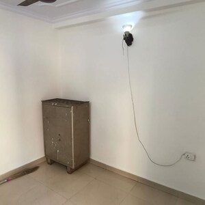 Furnished Amenities in 1 BHK Builder Floor at Malviya Nagar – for Rent