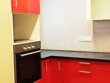 Furnished Amenities in 4 BHK Builder Floor at Hauz Khas Enclave – for Sale