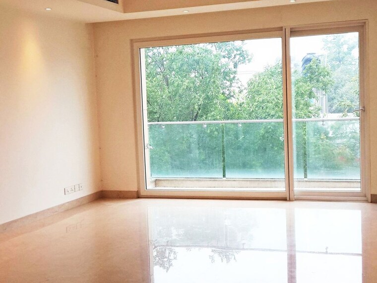 Room, hauz khas enclave 4 Bedroom 4500 Sq.Ft. Builder Floor In Hauz Khas Enclave Delhi 10009125