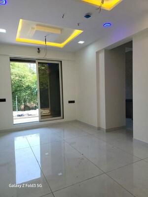 Room in 2 BHK Apartment at One Indiabulls Thane 1, Pokhran Road No One – for Rent