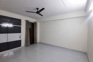 Room in 3 BHK Builder Floor at Saket – for Rent