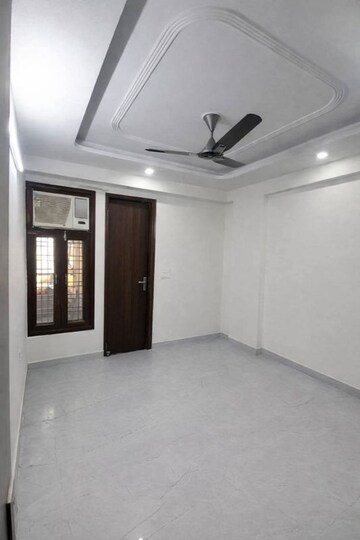 Bedroom in 3 BHK Builder Floor at Saket – for Rent