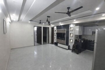 3 BHK Builder Floor For Rent in Saket