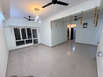 Building Lobby in 3.5 BHK Apartment at Panchsheel Greens, Sector 16 Greater Noida – for Rent