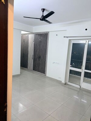 Building Lobby in 3.5 BHK Apartment at Panchsheel Greens, Sector 16 Greater Noida – for Rent