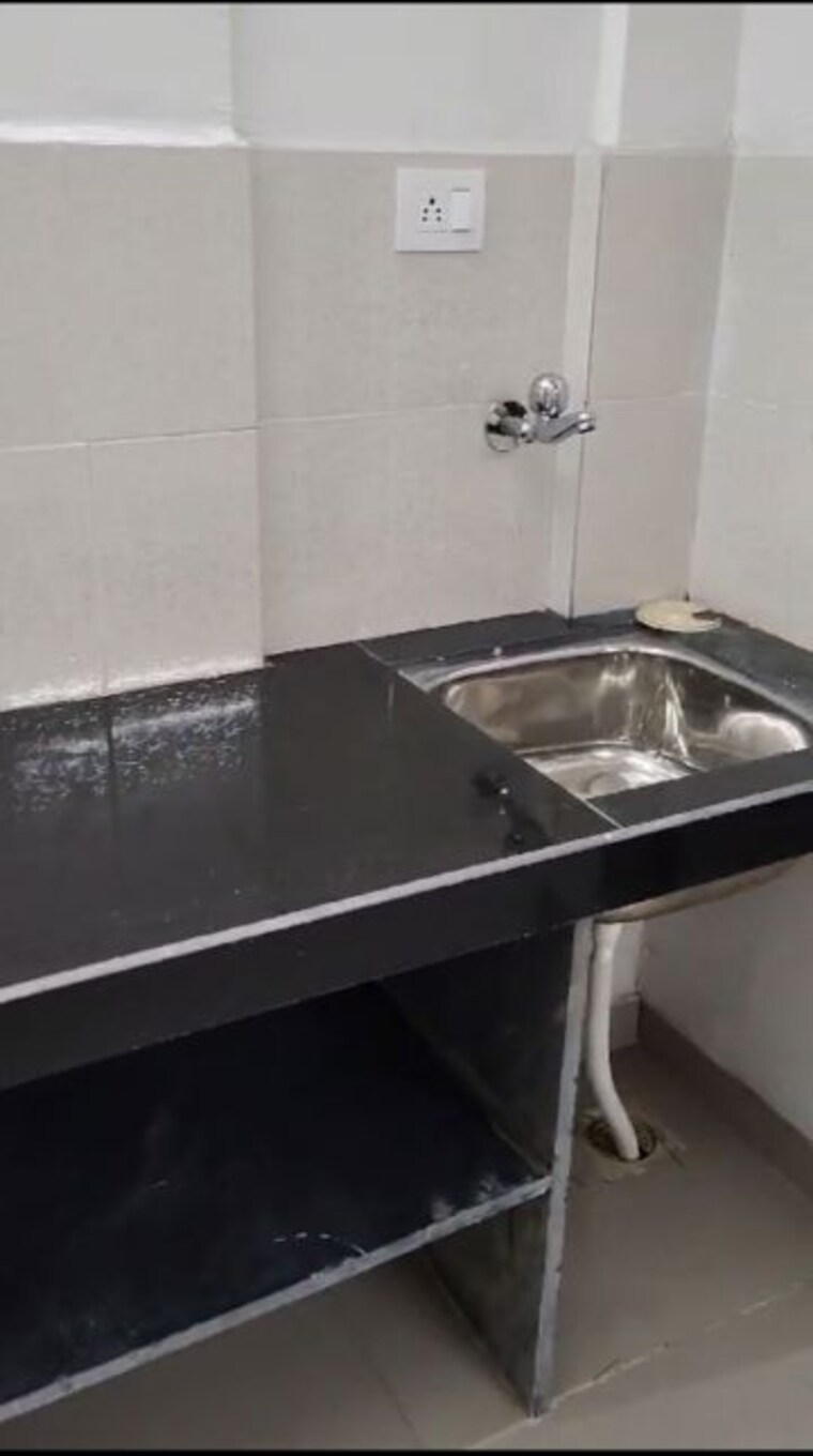 Kitchen, bhayandar west 1 RK 200 Sq.Ft. Apartment In Bhayandar West Thane 10009209