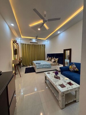Master Bedroom in Studio Apartment at Gaur City Center, Sector 4 Greater Noida – for Rent