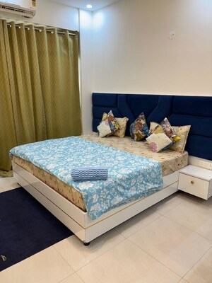 Bedroom in Studio Apartment at Gaur City Center, Sector 4 Greater Noida – for Rent