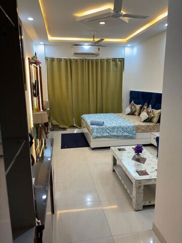 Master Bedroom in Studio Apartment at Gaur City Center, Sector 4 Greater Noida – for Rent