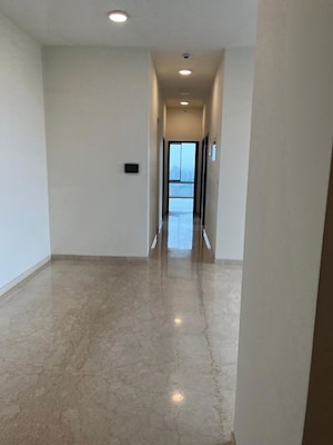 Building Lobby in 3.5 BHK Apartment at Piramal Mahalaxmi, Mahalaxmi – for Rent