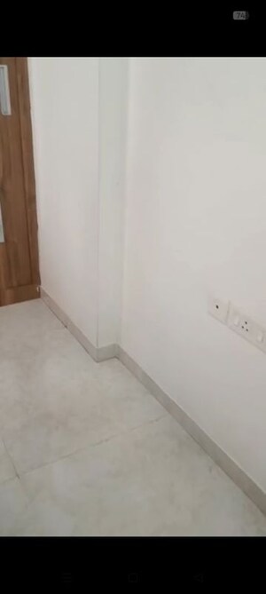 Room in 1 BHK Apartment at Lodha Amara, Kolshet Road – for Rent