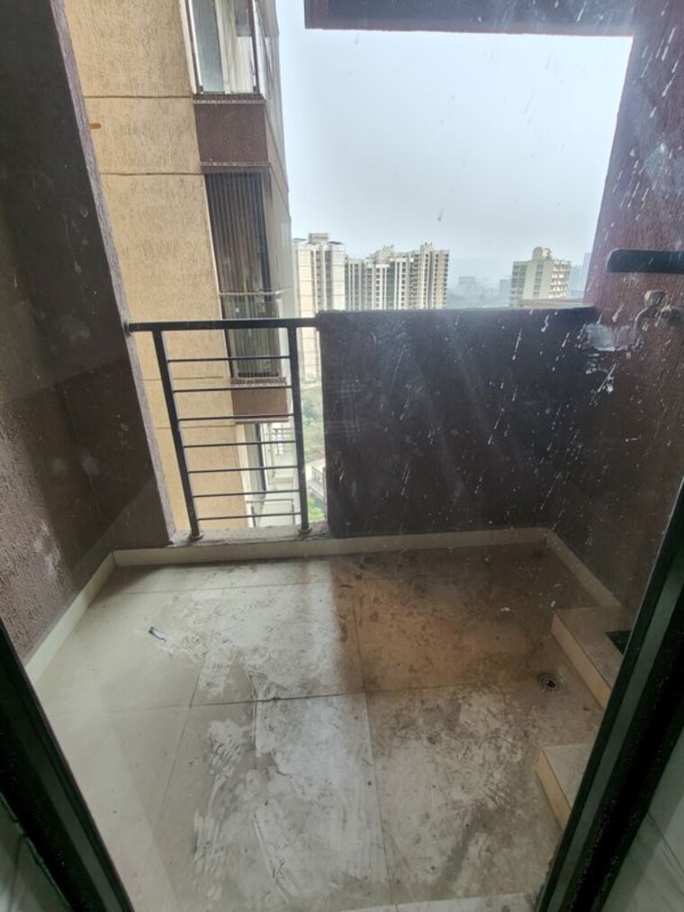Balcony, risland-the-icon 2 Bedroom 636 Sq.Ft. Apartment In Dhokali Thane 10009260