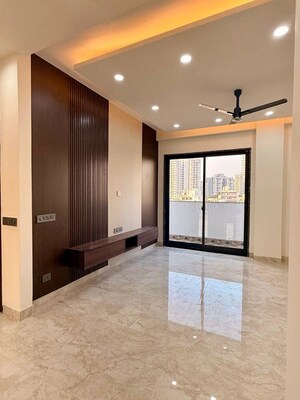 Room in 3 BHK Builder Floor at Sector 4 – for Sale