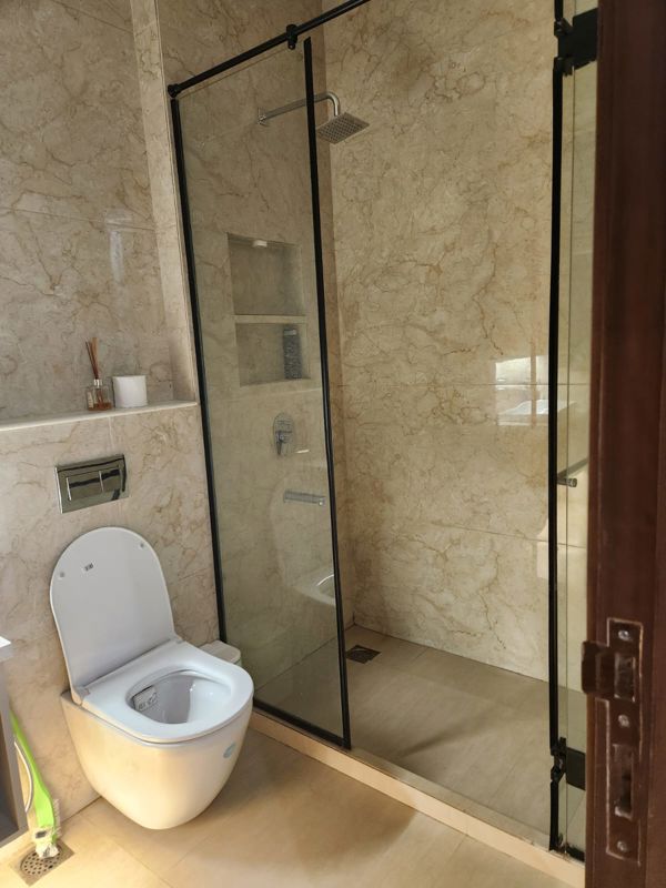 2 BHK + Pooja Room Apartment For Rent in SAS Tower