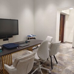 2 BHK + Pooja Room Apartment For Rent in Landmark Building Bandra West
