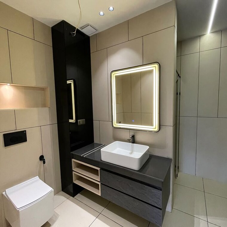 Bathroom, civil lines 6 Bedroom 750 Sq.Yd. Independent House In Civil Lines Delhi 10009354