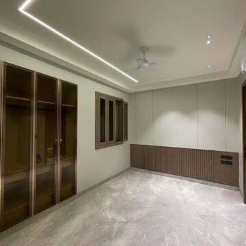 Room in 6 BHK Independent House at Civil Lines – for Sale