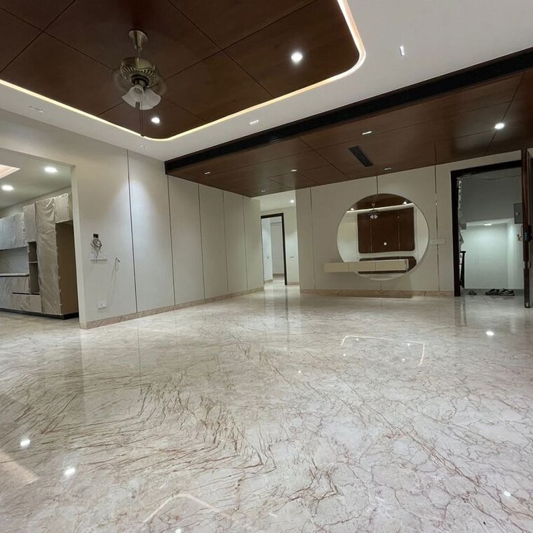 Parking, civil lines 6 Bedroom 750 Sq.Yd. Independent House In Civil Lines Delhi 10009354