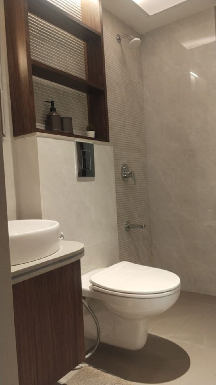 Bathroom, wadhwa-pristine 4 Bedroom 1550 Sq.Ft. Apartment In Matunga West Mumbai 10009358