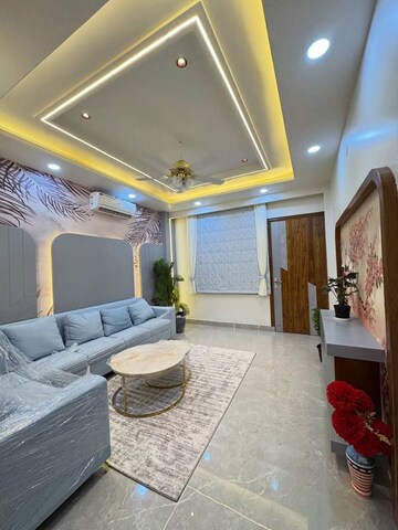 Living Room in 5 BHK Independent House at Civil Lines – for Sale