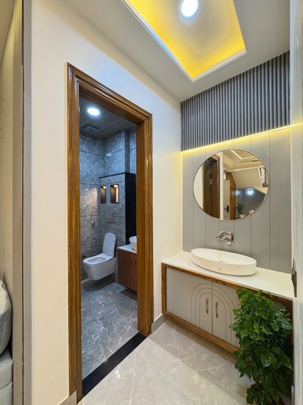 5 BHK + Pooja Room,Servant Room,Extra Room Independent House For Sale in Civil Lines