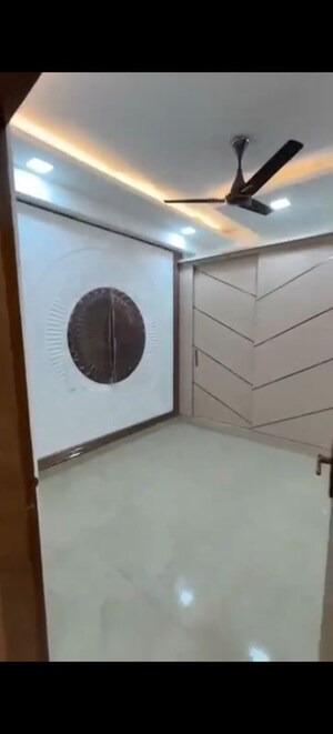 Room in 2 BHK Builder Floor at Indirapuram Shakti Khand 1 – for Sale