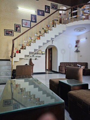 Master Bedroom in 4 BHK Builder Floor at Sector 50 – for Rent