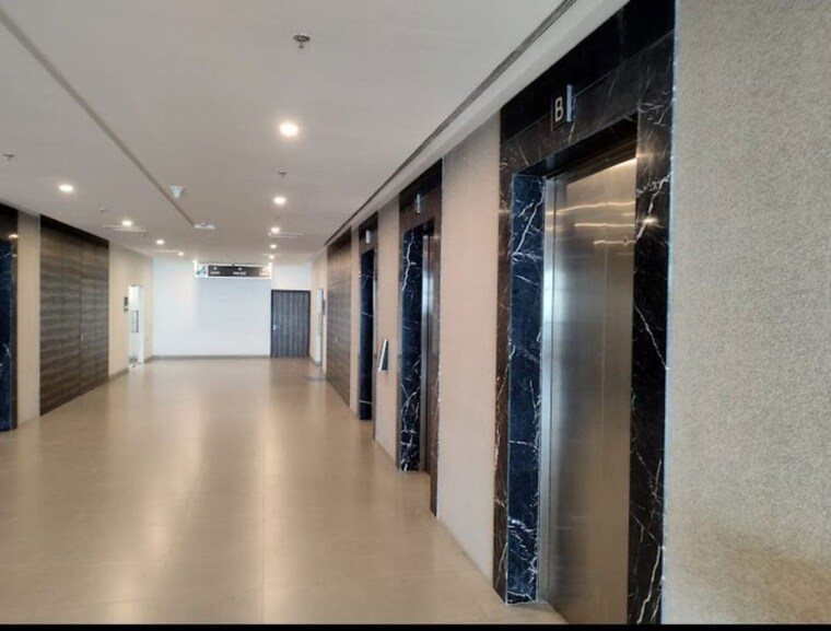 undefined, mani-casadona Commercial Office Space in IT/SEZ 650 Sq.Ft. In New Town Kolkata 10009389