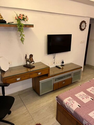 Living Room in 3 BHK Apartment at Andheri West – for Rent
