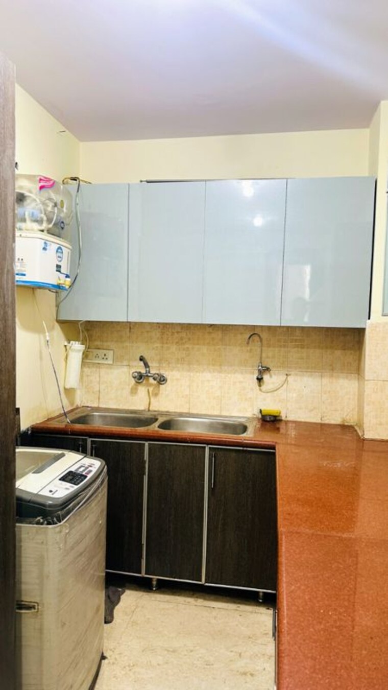 Kitchen, hauz khas 3 Bedroom 2000 Sq.Ft. Builder Floor In Hauz Khas Delhi 10009395