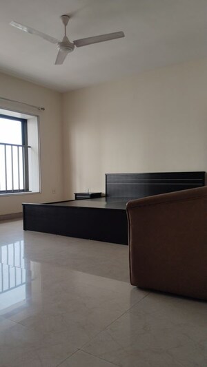 Bedroom in 4 BHK Apartment at Sanghi Residency, Prabhadevi – for Rent