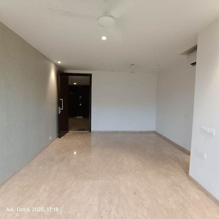 Room, castle-rock 2 Bedroom 750 Sq.Ft. Apartment In Powai Mumbai 10009357