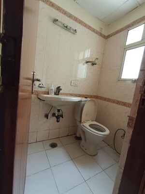 Bathroom in 3 BHK Apartment at RWA Apartments Sector 45, Sector 45 – for Rent