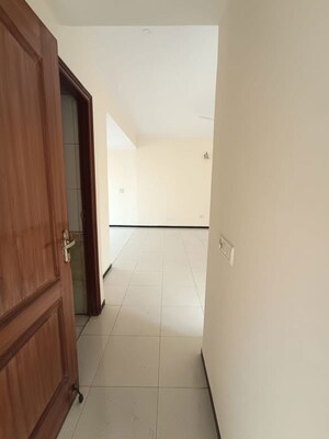 Bathroom in 3 BHK Apartment at RWA Apartments Sector 50, Sector 50 – for Rent