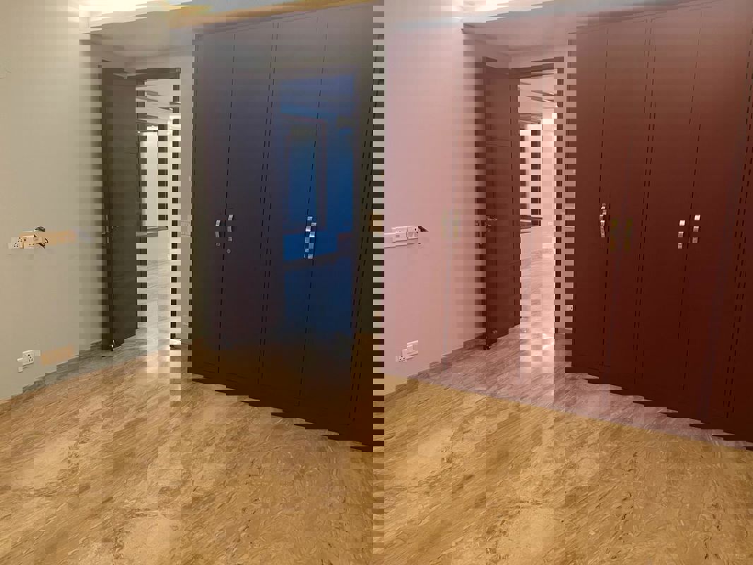 3 BHK 263 Sq.Yd. Builder Floor in AS Tower