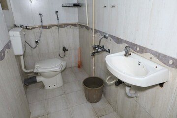 Bathroom in 3 BHK Villa at RNA Courtyard, Mira Road – for Rent